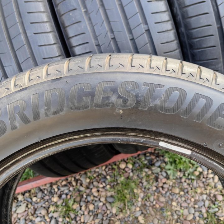 Комплект Bridgestone Alenza 001 235/55 R19