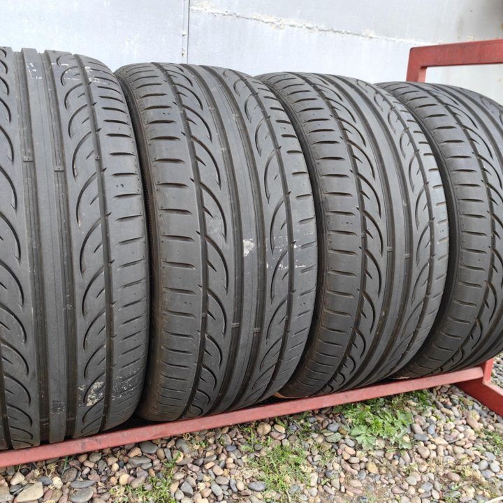 Комплект Hankook Ventus V12 EVO 2 255/40 R19