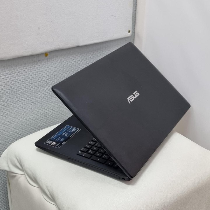 Надежный ноутбук Asus c 4GB ОЗУ