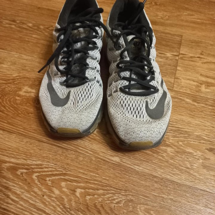 Кроссовки Nike