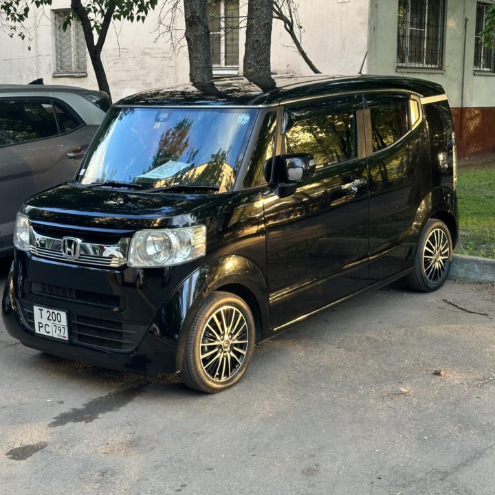 Honda N-BOX, 2015