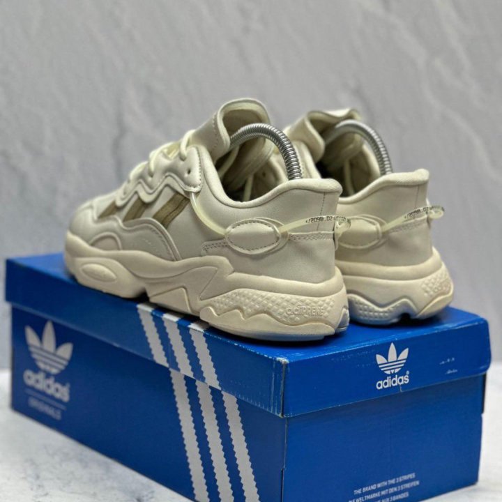 Кроссовки Adidas Ozzwego