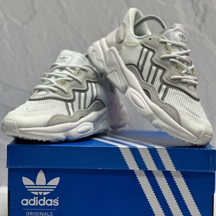 Женские Кроссовки Adidas Ozzwego