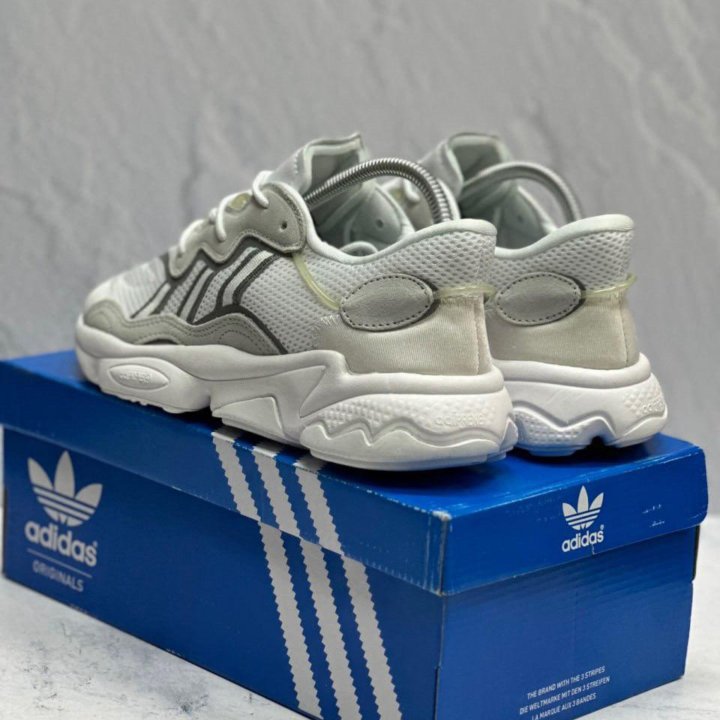 Женские Кроссовки Adidas Ozzwego