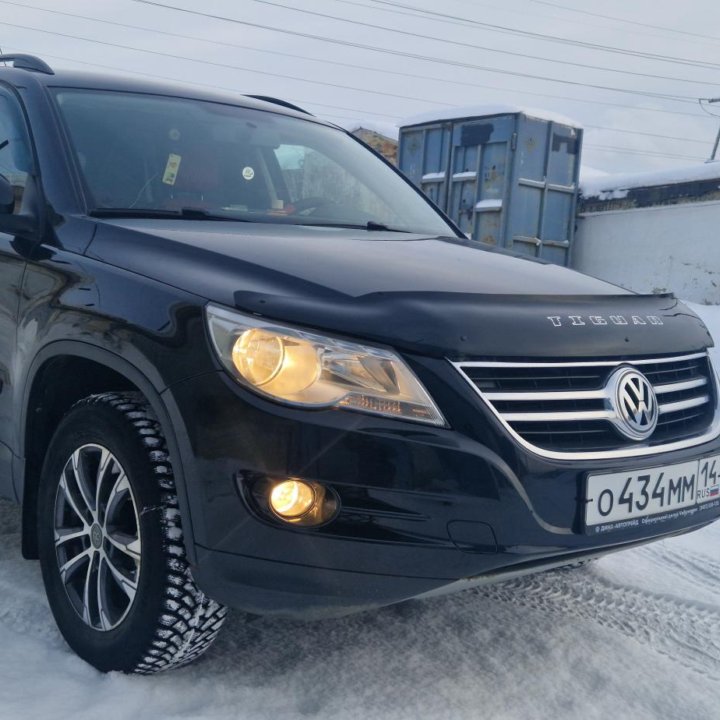 Volkswagen Tiguan, 2011