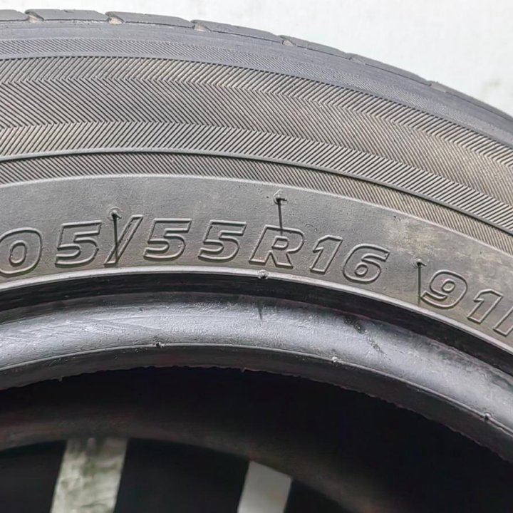 205/55R16 91H Kumho Solus KH17 одна