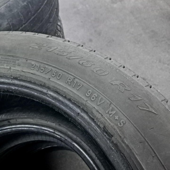 Pirelli 215/60 R17