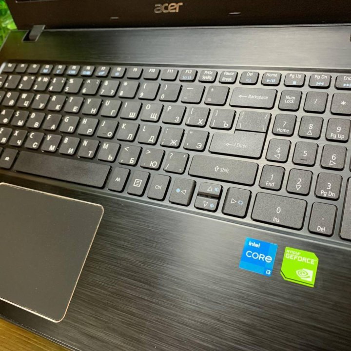 Отличный Acer FHD/i3-6th gen/GeForce/8gb/SSDm2