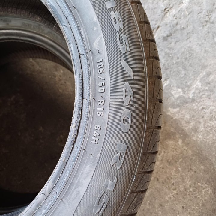 Pirelli 185/60/15 , 1шина