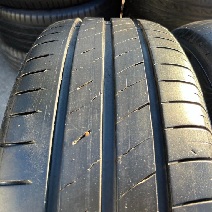 2 шт. Лето Kumho Ecsta HS52 185/60 R15 88H