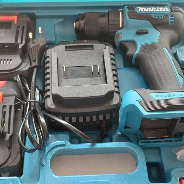 Шуруповёрт безщеточный Makita