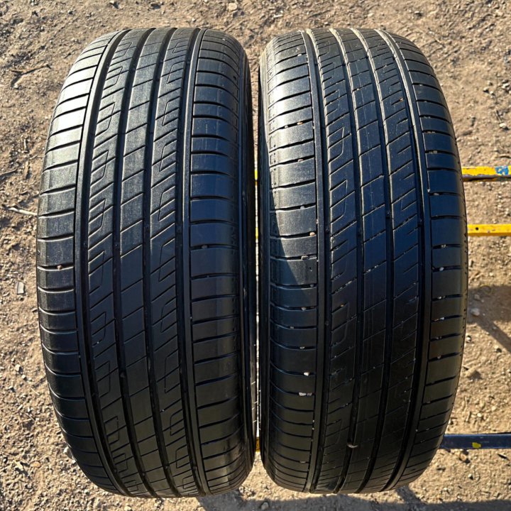 2 шт. Лето Kumho Solus HS63 215/60 R17 96H