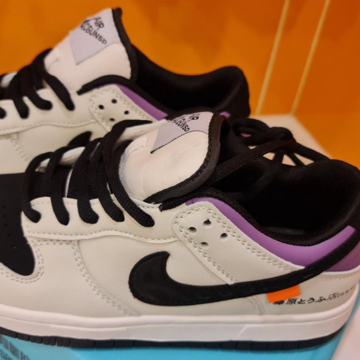 Кроссовки Nike Dunk