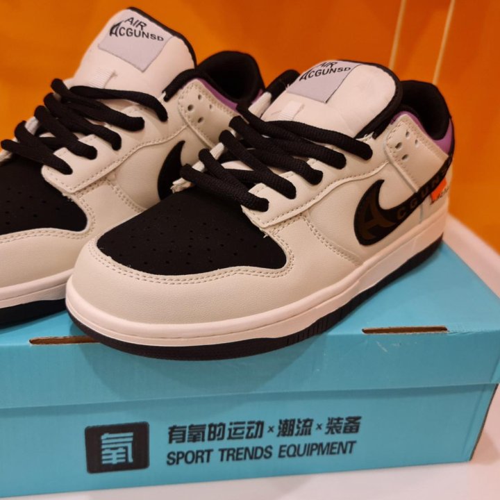 Кроссовки Nike Dunk