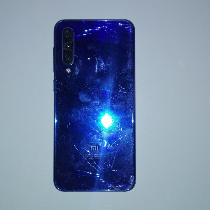 Xiaomi Mi 9 SE на запчасти