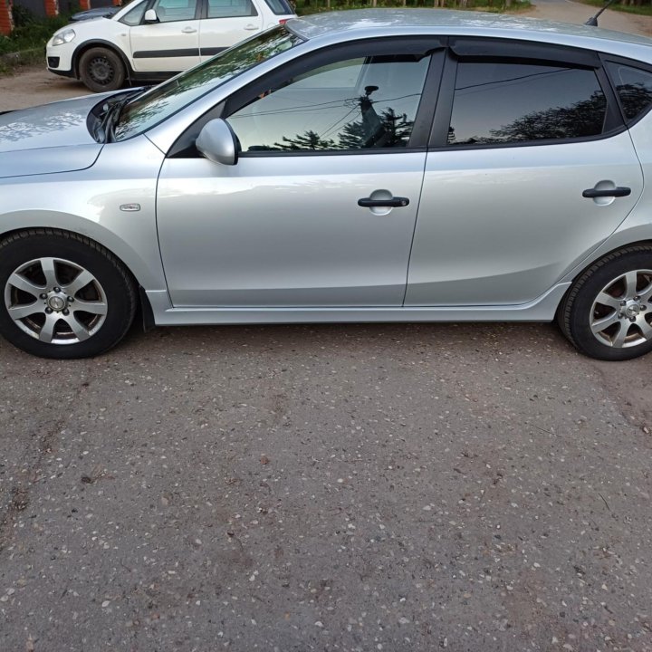 Hyundai i30, 2010