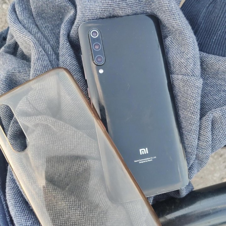 Телефон Xiaomi mi 9