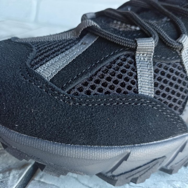 Летние кроссовки asics р4