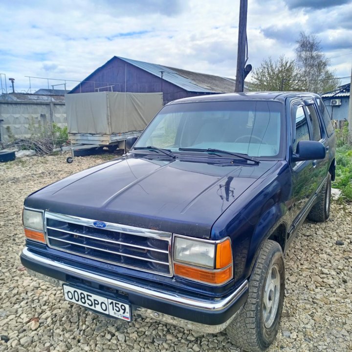 Ford Explorer, 1992