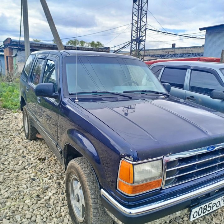 Ford Explorer, 1992