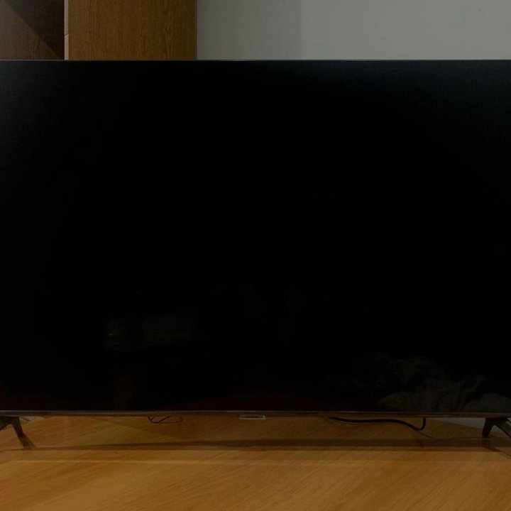 Новый LED-телевизор Samsung UE50AU7100uxce 50