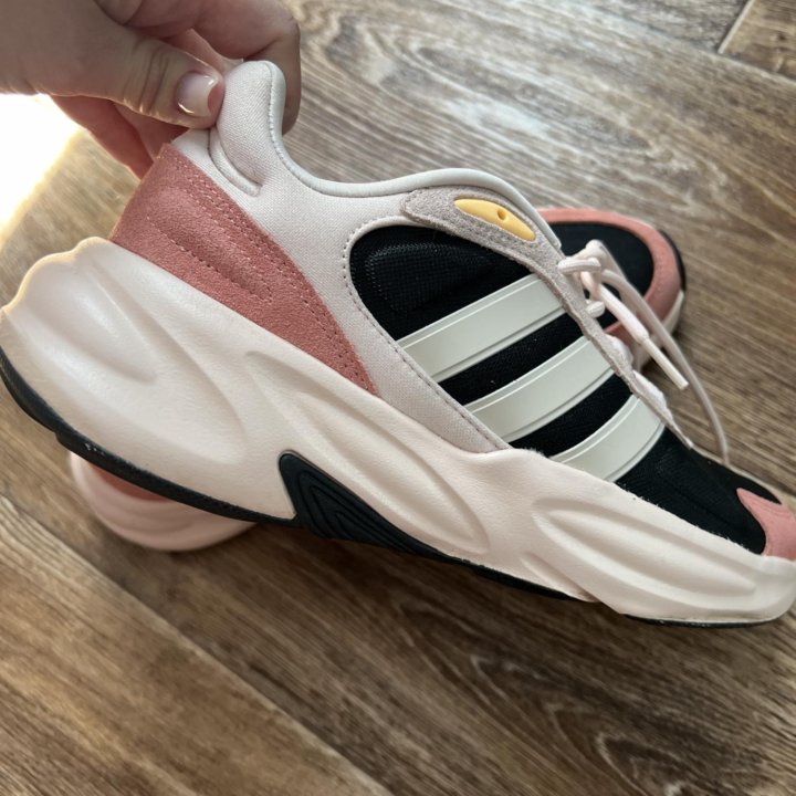 Кроссовки Adidas ozelle 7,5 uk