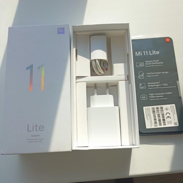 Смартфон Xiaomi MI11 Lite