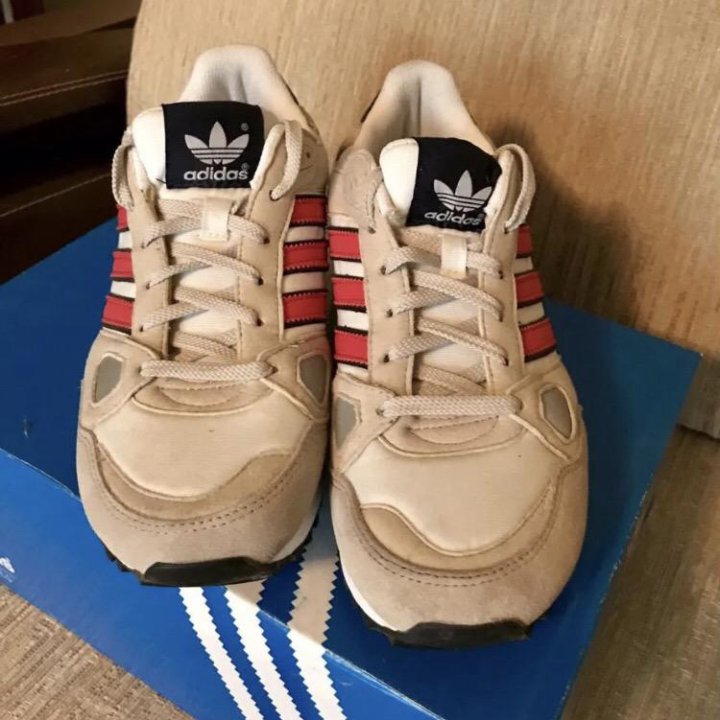 Крассовки Adidas ZX 750