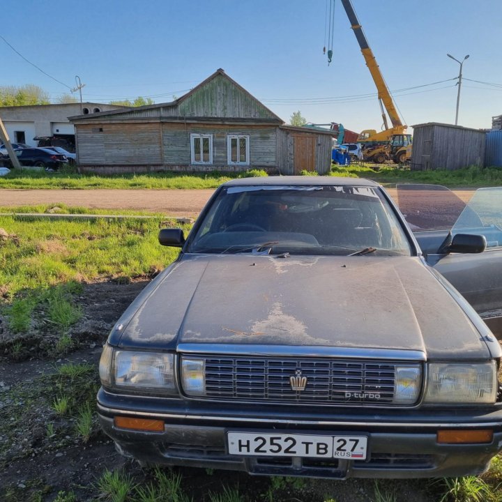 Toyota Crown, 1989