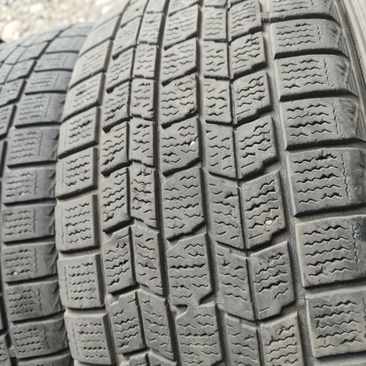 Dunlop (липучка, 3шт.) 195/55 R15