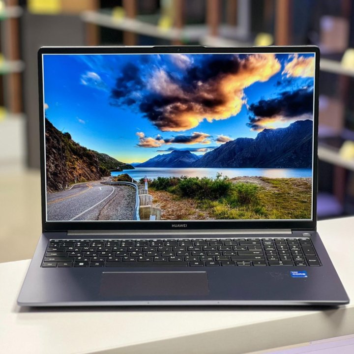 Ноутбук Huawei matebook d16 на оф. Гарантии