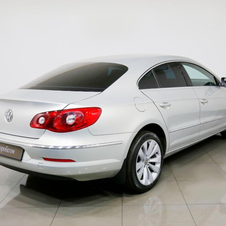 Volkswagen Passat CC, 2010