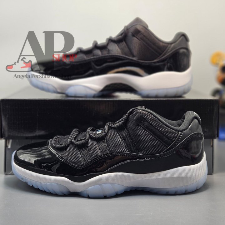 Air Jordan 11 Retro Low 'Space Jam'