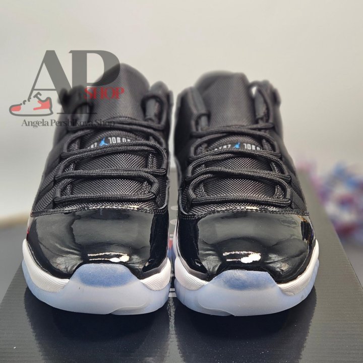 Air Jordan 11 Retro Low 'Space Jam'