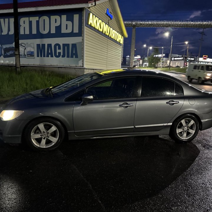 Honda Civic, 2009