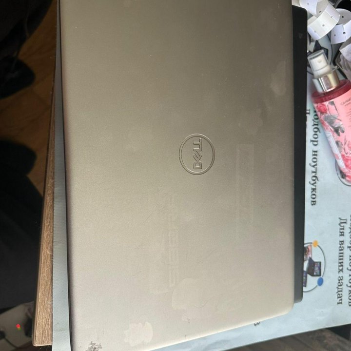 Dell Vostro 5370 CORE I5 8250u, FULL HD , 256gb Ss