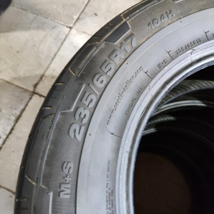 CONTINENTAL 235/65 R17 лето 4шт