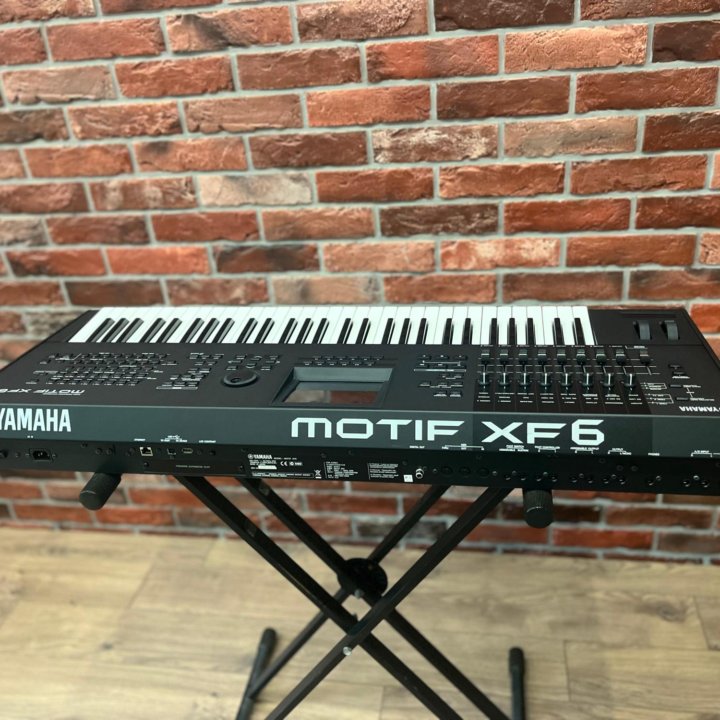 Yamaha Motif xf6