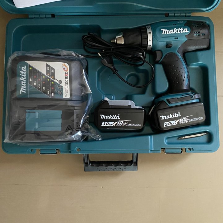 Шуруповерт Makita DDF453RFE