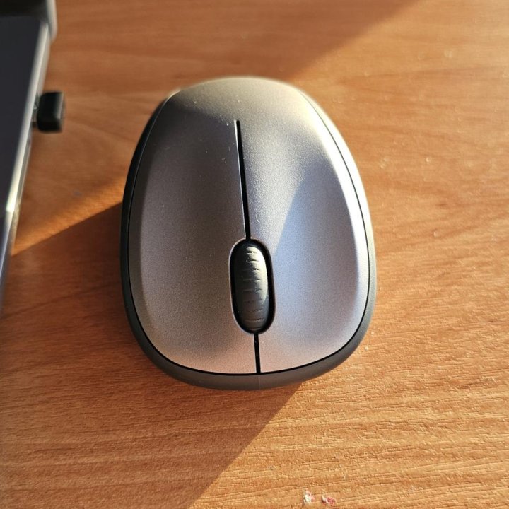 Беспроводная Logitech M235 практически новая