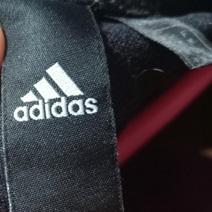 Спортивные штаны adidas