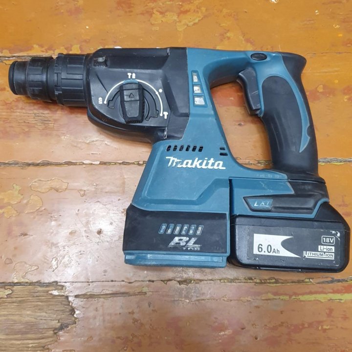 перфоратор MAKITA DHR242Z