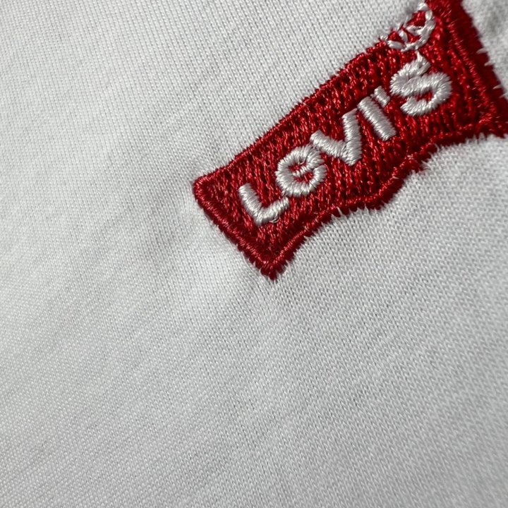 р.44-54 Футболки Levi’s новые