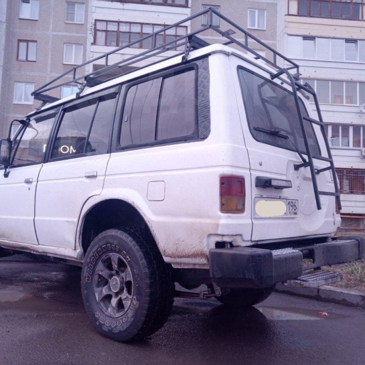 Mitsubishi Pajero, 1986