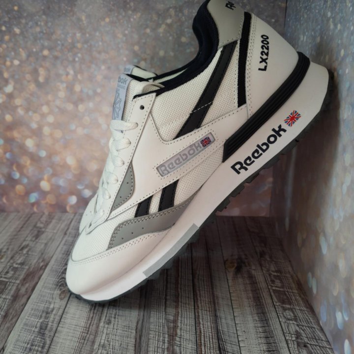 Кроссовки Reebok лето артикул 3180 белые