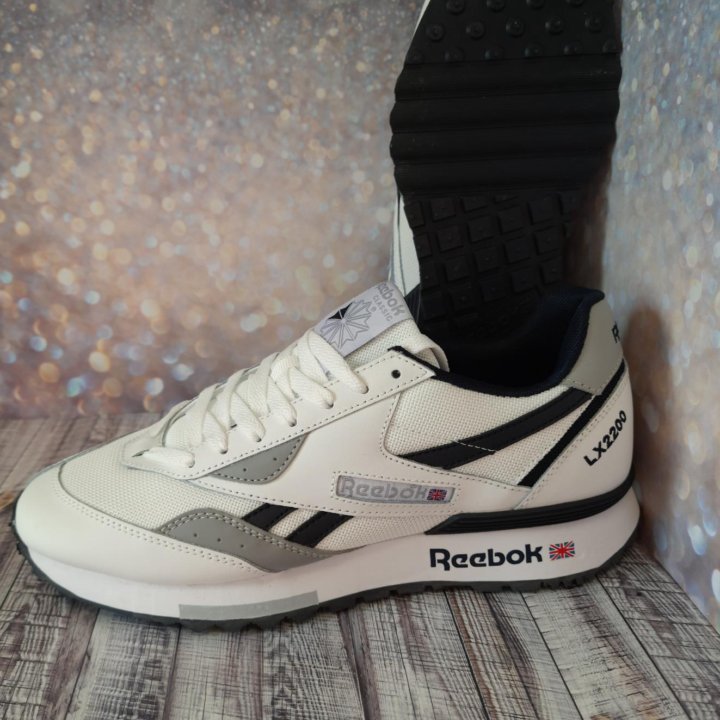 Кроссовки Reebok лето артикул 3180 белые