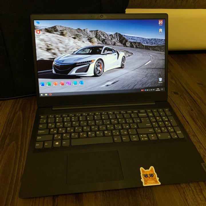 Свежий Lenovo FHD A6-9225/SSD 256/R7 M440 2 Gb/8 D