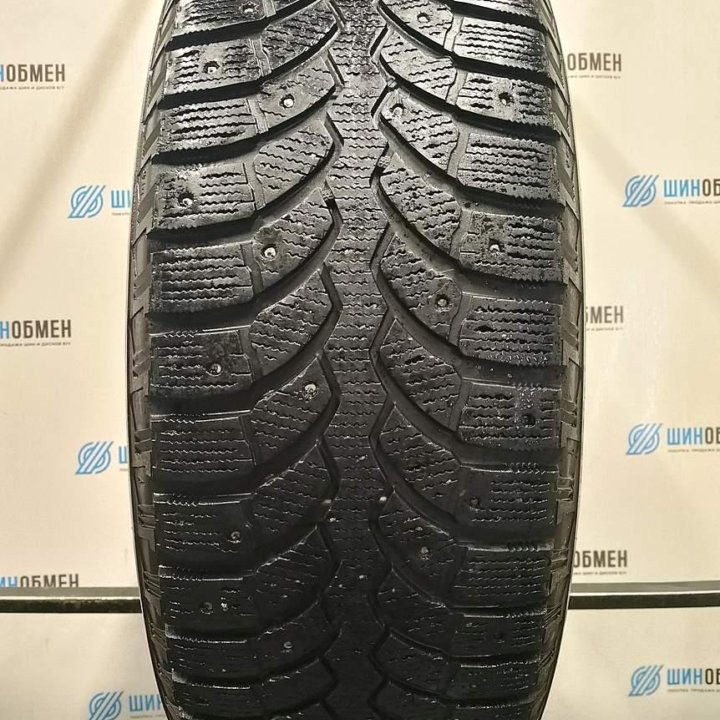 Bridgestone Blizzak Spike-01 R17 255/65 110T