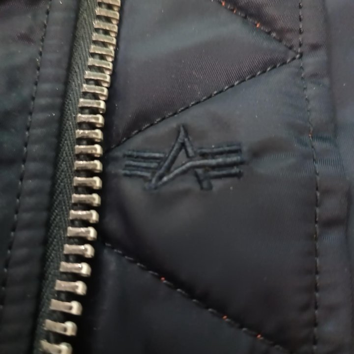 Бомбер alpha industries