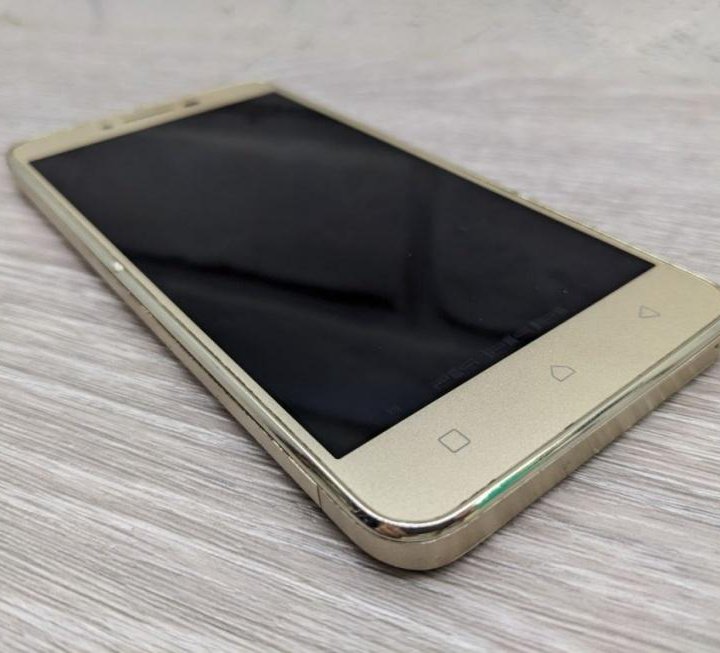 Смартфон Lenovo Vibe K5 2/16GB, Gold